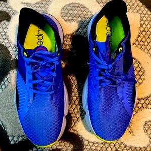 Women nike shoes size 9.5